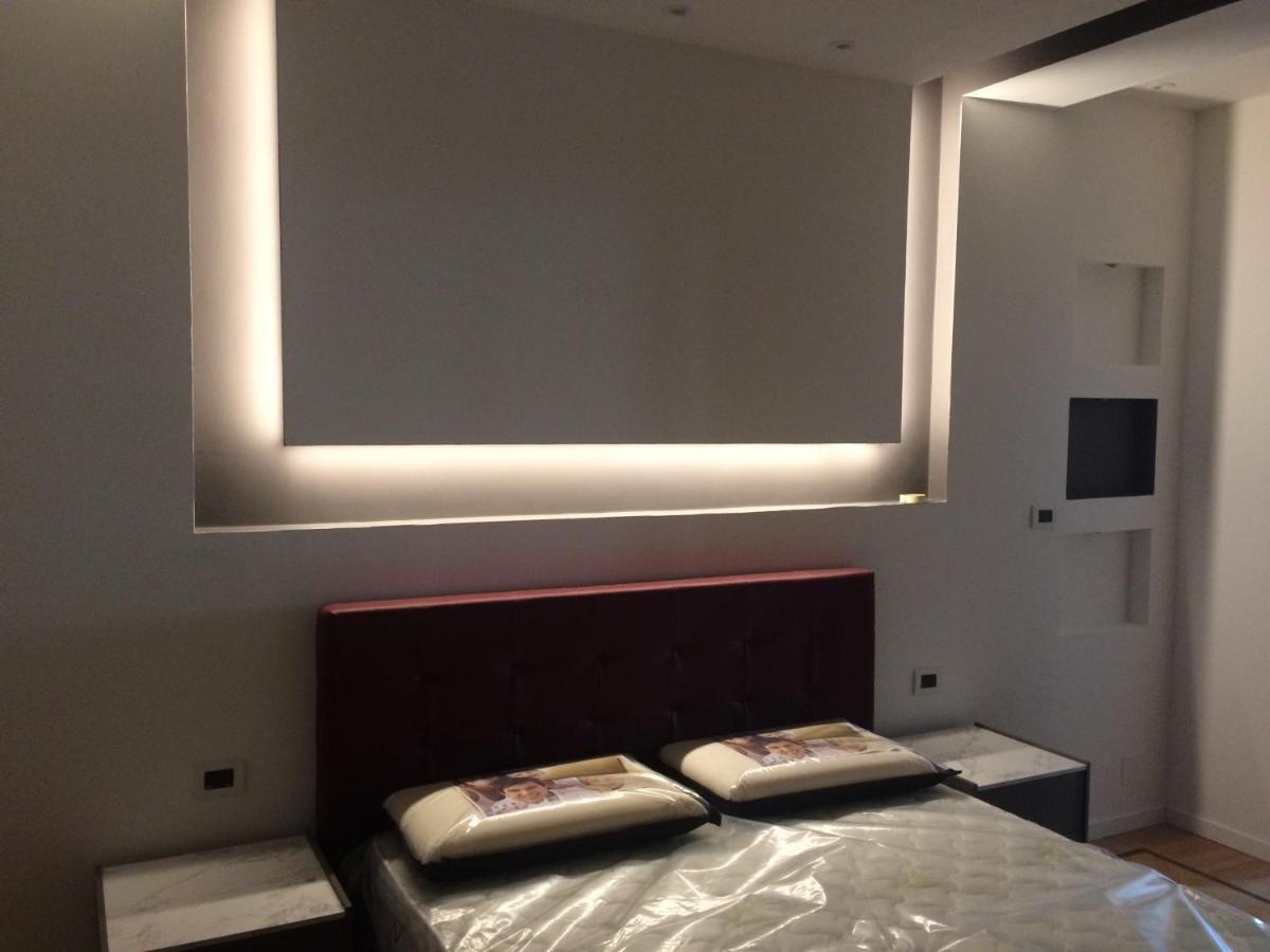 Bilocale_Torino_Deluxe Daire Oda fotoğraf